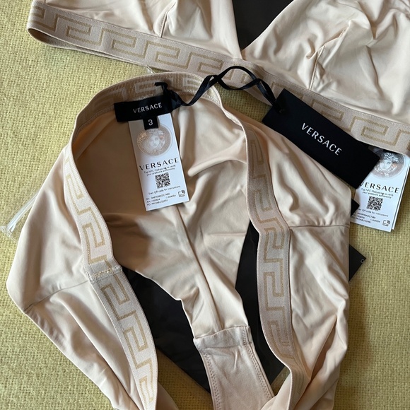 NWT - Versace - Greca Border Bra & Brief Set - Size 3 - Nude - Picture 4 of 5